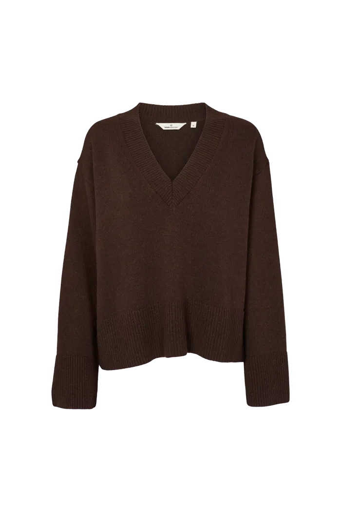 Cady V. Neck - Chocolate torte
