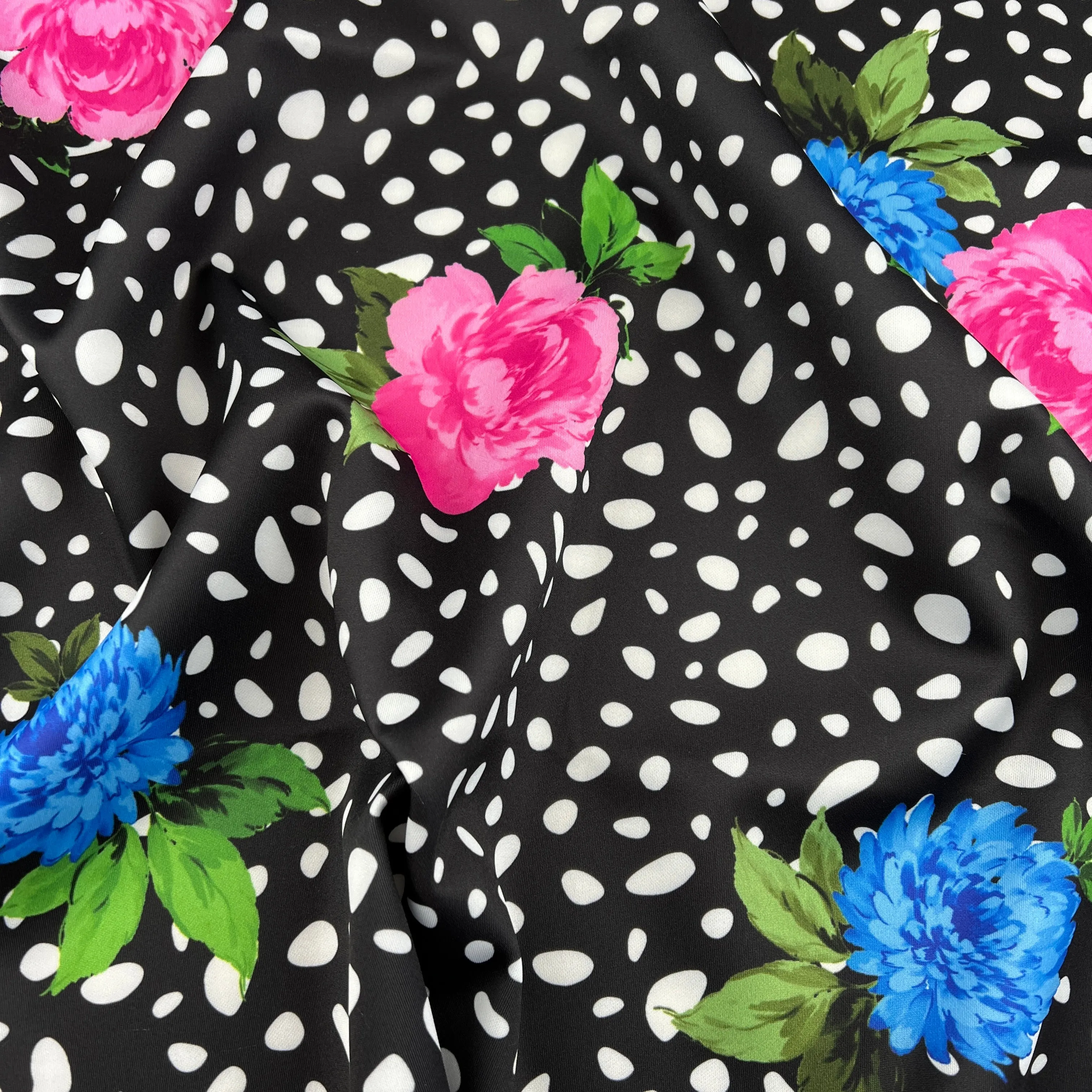 FS488 Dalmatian Floral