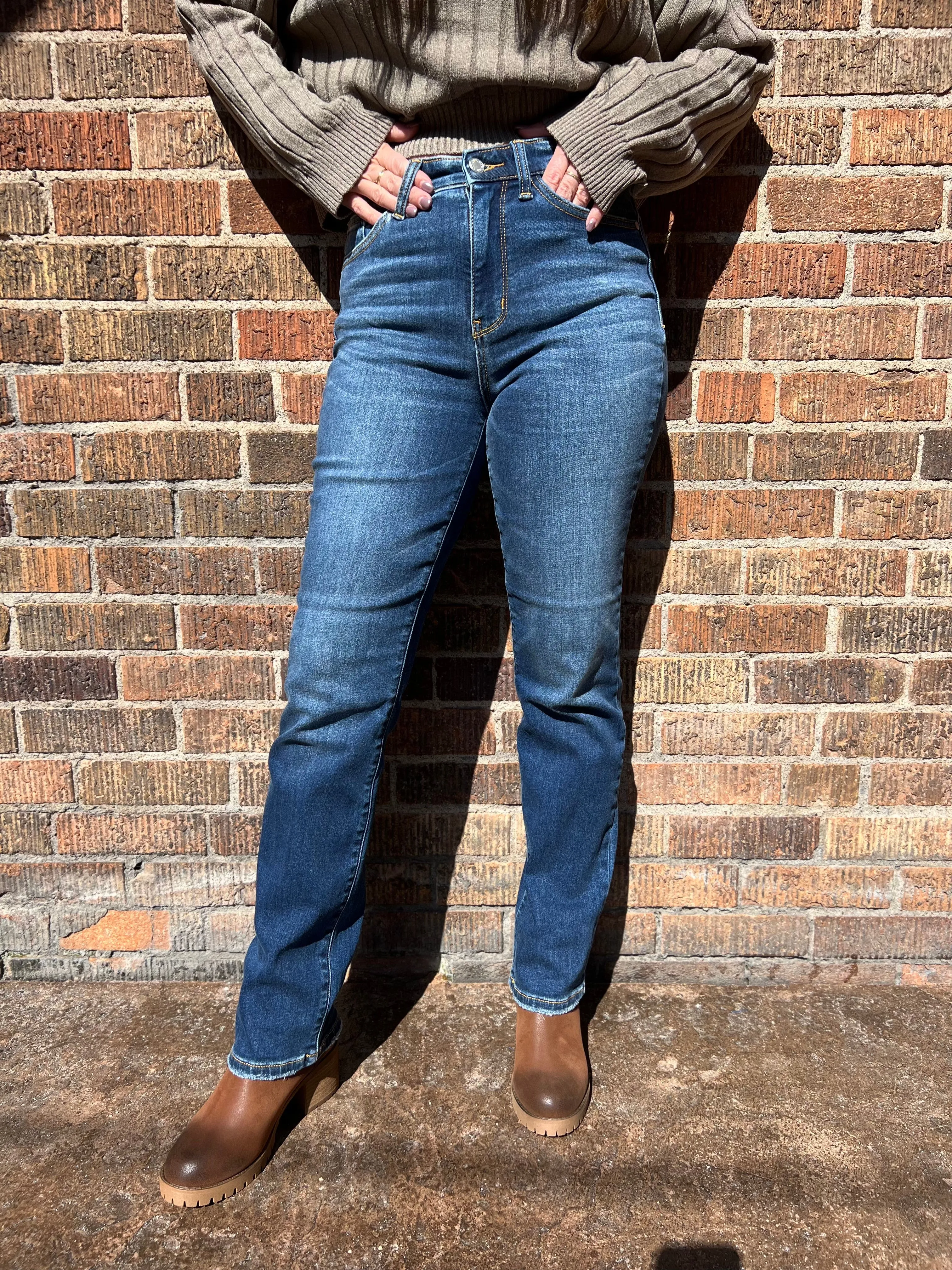Judy Blue High Waist Contrast Wash Thermal Straight - Medium Dark